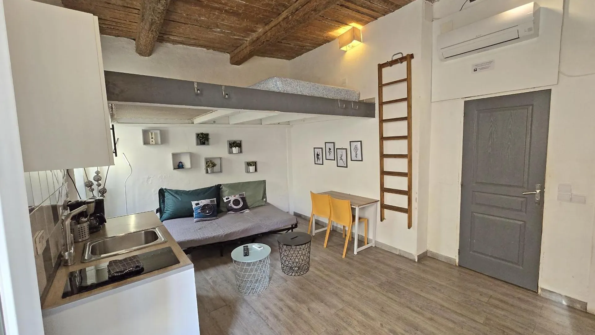 Daire Gregbnb - Studio Mezzanine - Parking Inclus - Climatise - 15Min Gare Toulon