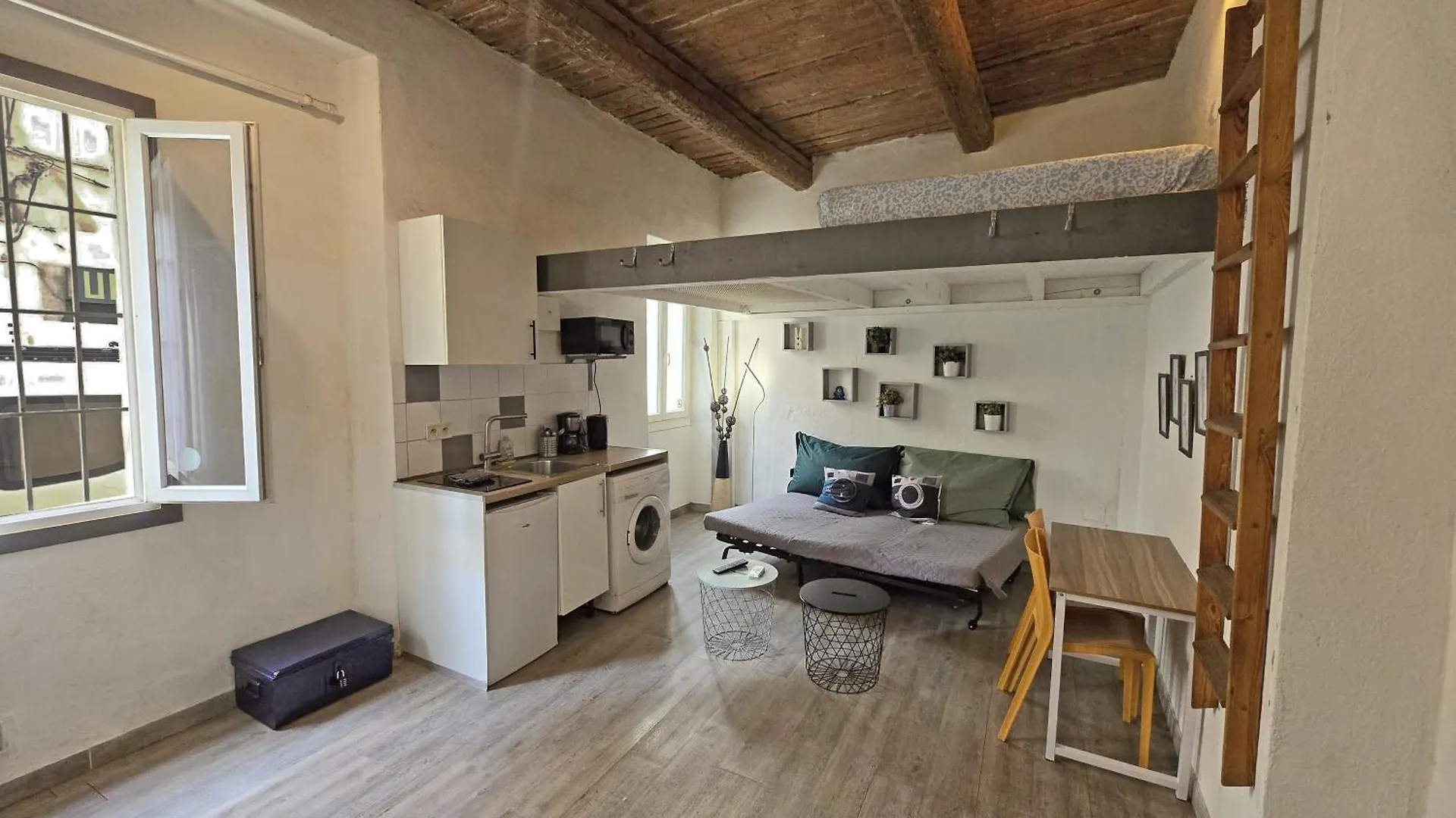 Gregbnb - Studio Mezzanine - Parking Inclus - Climatise - 15Min Gare 土伦